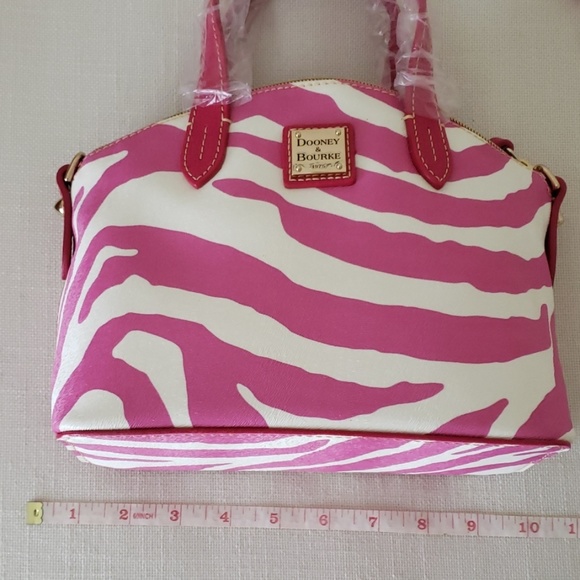 NWT 👛 Dooney and Bourke purse - Picture 8 of 8